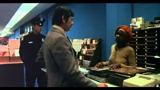 Charles Bronson In The Movie The Stone Killers-How to do with unruly people in groups!