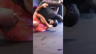 Rubber Guard vs Body Lock Pass #bjj #jiujitsu #leglocks #rubberguard