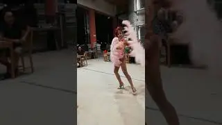 Burlesque Di... Vino