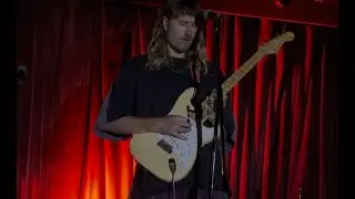 Danny Pratt - All across the world (Live at Achieved Music MIDWEEK open mic)