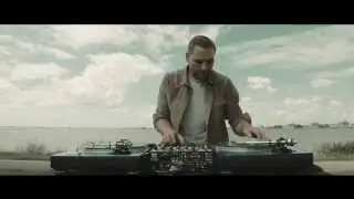 DJ DNS // What is a dj if he can't scratch...