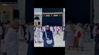 syra yousaf perform umrah#viral#youtubeshorts#syrayousaf