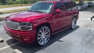 GMC DENALI on 28s