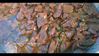 Chicken blood soup, many kinds of cakes and many different foods in Cambodia | Khmer street food