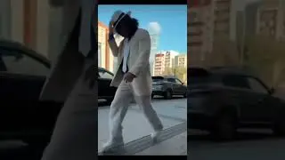 Michael Jackson gets struck by a smooth metal pole