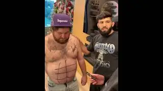 Arman Tsarukyan gets his new friend a 1 minute six pack #shorts #arman #ufc