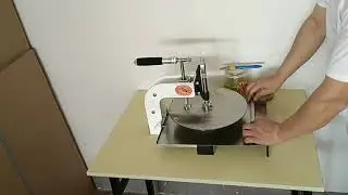 Manual Pizza Presser 12