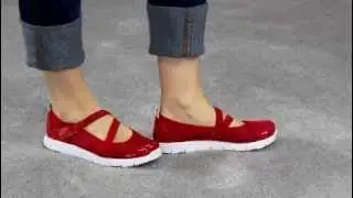 W3242 Propet Travelwalker Mary Jane Lightweight Shoes