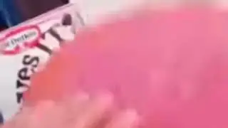Snapking heeft een roze pizza (engels)