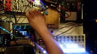 Pitched Noise with a Radioshack Sleep Machine // Sp404mk2 // Beatstep pro // typhoon