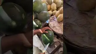 Testing watermelon before buying #pakistanwatermelon #watermelonwater #pakistanfoodvlog