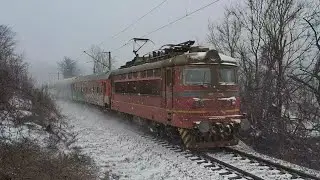 ПВ 40113, начело с локомотив 44 189 на Коледа + 1-ви сняг за годината в Русе