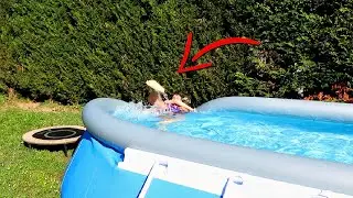 COMBAT DE CATCH CONTRE MOMOW - ON ÉCLATE LA PISCINE !!!