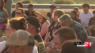 Community gathers at Bend church to share prayers, tributes to Safeway victims