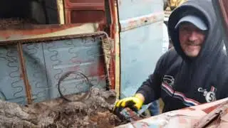 Rescue of a 1959 VW Kombi Delivery Panelvan