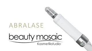 Microdermabrasion Behandlung bei Beauty Mosaic