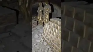The Golden Chairs of a Lost Roman&nbsp;Chamber