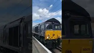 Direct Rail Services 66425 &ldquo;Nigel J Kirchstein&rdquo; Departing Doncaster