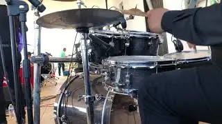 Baterista de Isrrael Bravo Grupo aferrado 👌🏻