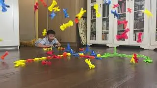 High Flying Chain Reaction Toy - Zip Linx