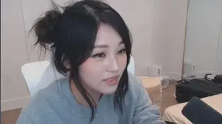 Does Hyoon smoke weed?