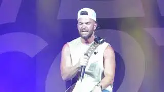 Dylan Scott 