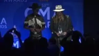 All the backstage action from the CMA Awards