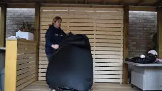 Folding your Pop Up Dark den
