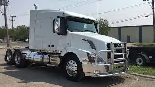 2014 Volvo VNL630 Exterior