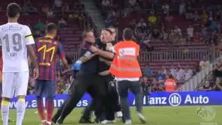Fan Tryies To Attack Neymar! Barcelona vs Santos 2013