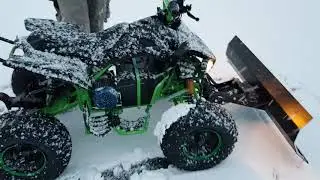 www.funquad24.com Präsentiert euch  Schneeschild mit  ECO Quad Elektro 1000 Watt Maschienen Motor