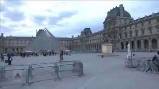 Louvre workers announce strike after $102M heist