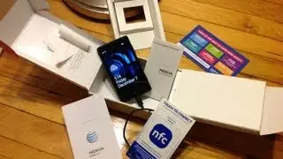 Nokia Lumia 820: Unboxing, Hardware Tour, & First Boot | Pocketnow