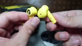 I got Pikachu Earbuds in my PoKeball