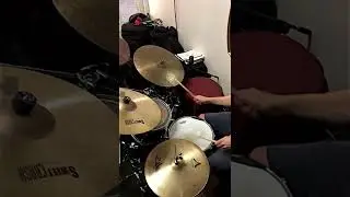 Practicing a fast shuffle over an old Rei Harakami tune.