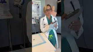 POV: Performing a skills check off in nursing school 👀💉🏥  #RN #BSN #futurenurse