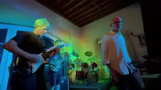 7 AntiSocial (reprise Trust)