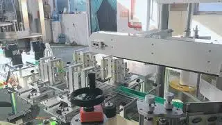 Oval bottle two sides labeling machine with good labeling accuracy Sticker labeling machine solution