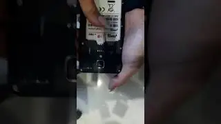 Como insertar SIM en Celular P&S Mobile Modelo Neo