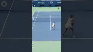 Maria Sharapova hits 2 LEFTY forehands in stunning point! 👀