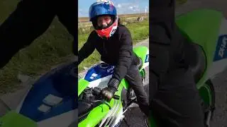 👌🤟PowaMoto Hand Signs & Beastly Exhaust Sound! 🔥🏍️