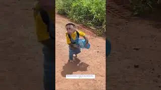 Smart Cubis monkey helps Dad go to the market to buy food! #monkey #babymonkey #animals