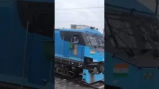 20151 - Hadapsar Weekly Express Crossing With WAG12B Btpn Freight #shorts #ytshorts #wag12