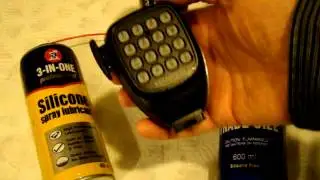 A useful tip for fixing a squeaky microphone PTT.