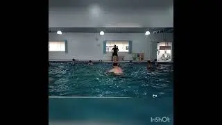 hidroginástica aula com halteres power