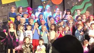 2019 is in TCS Spring Show &ldquo;Don&rsquo;t Worry, Be Happy&rdquo;