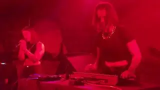 Minuit Machine - Danger (Live at QXTS)
