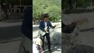 Mauro Posadas, grabando video  