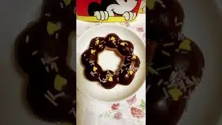 Pon de ring micky mouse donuts 🍩 yum fun 🤩😋Kobe 🇯🇵❤️