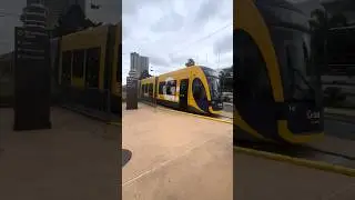 G:link Flexity 209 Arriving at Broadbeach North Station from Broadbeach South to Helensvale #tram